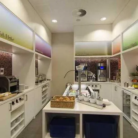Hampton By Hilton Center, Bavaria 3*